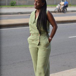Women Linen Jumpsuit . Summer outfits. buttoned women Jumpsuits